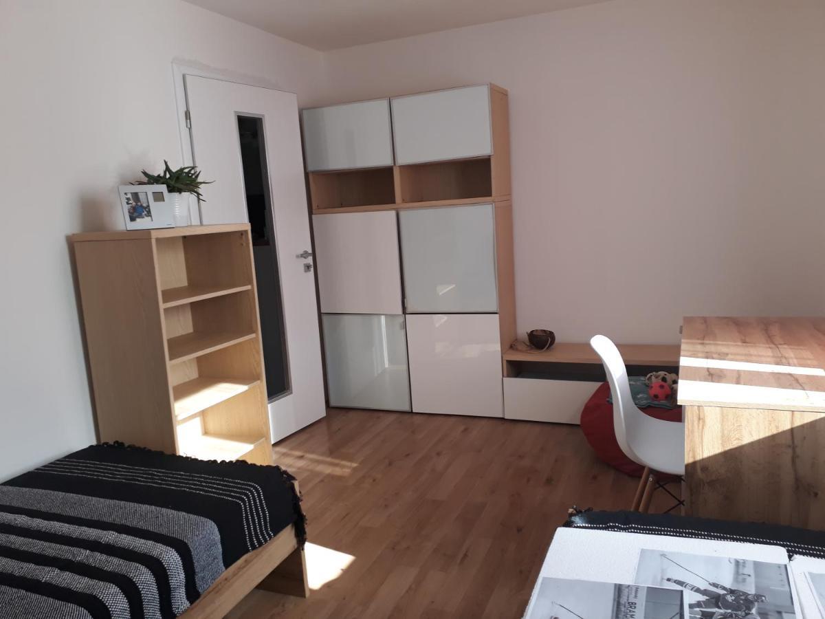 3 Izbovy Rd - Holiday home